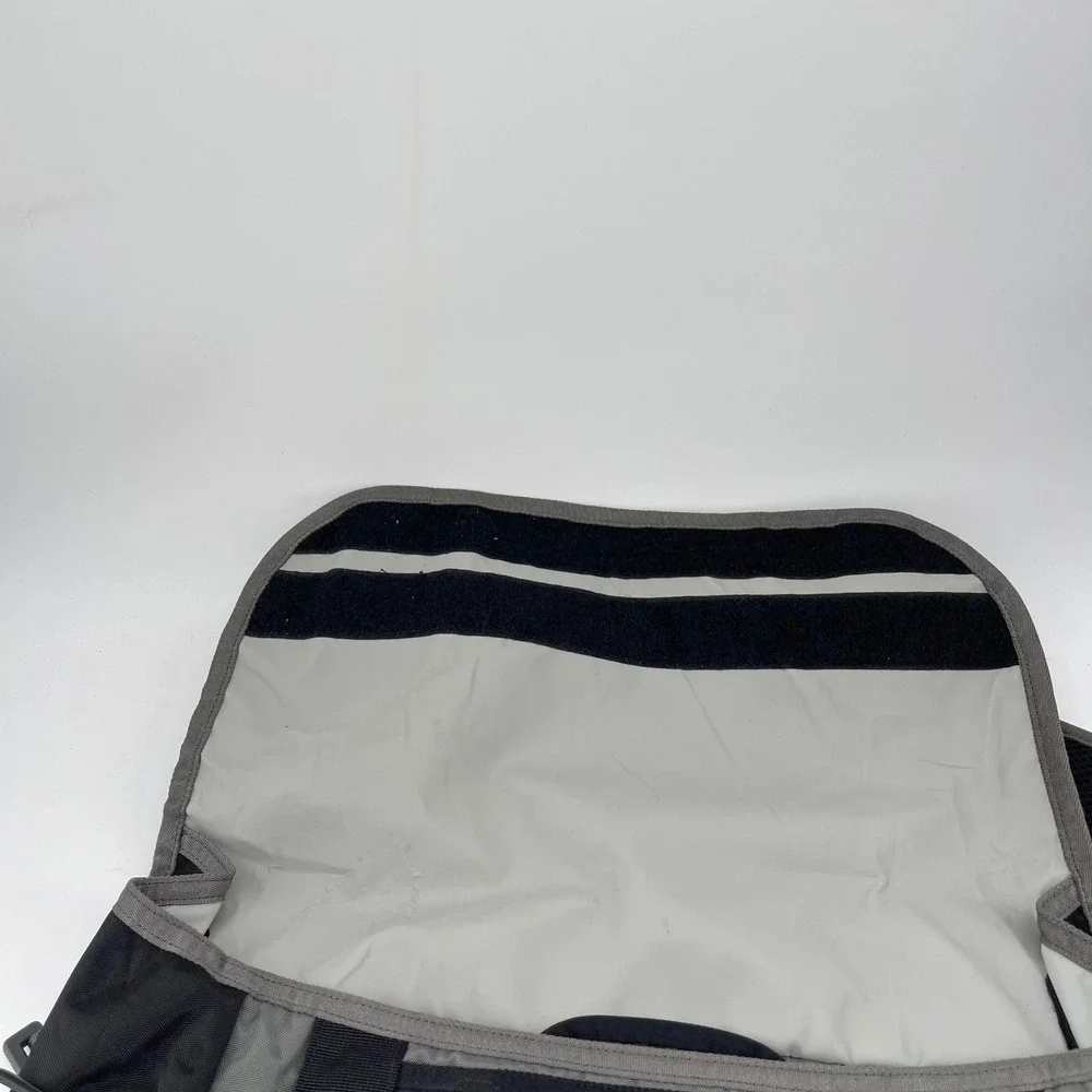 Timbuk2 Command Bag Black Grey Commuter Laptop Travel Shoulder Bag